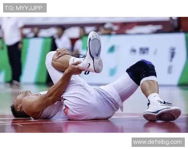 足球明星跟腱断裂最新消息分析及康复进展对职业生涯的影响 足球明星跟腱断裂最新消息分析及康复进展对职业生涯的影响